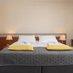 מלון Punta 4*