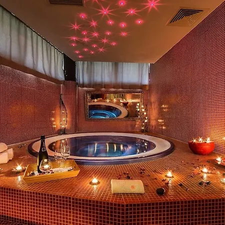 Hotel Punta 4*