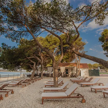 Hotel Punta 4*